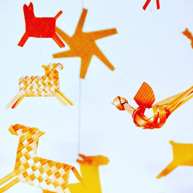 [モビールづくり] 秋田杉と